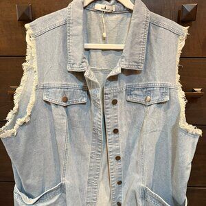 NEW Womens Denim Vest Size 22